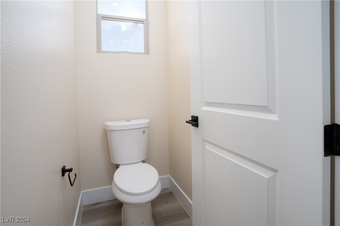 1661 East Laguna Street