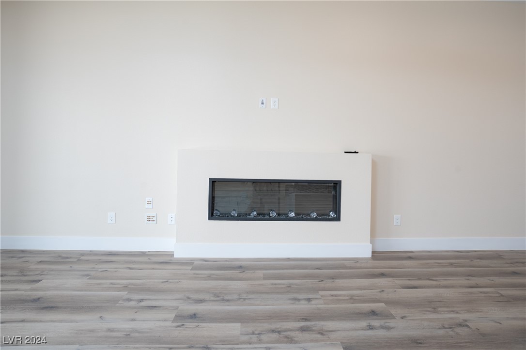 1661 East Laguna Street