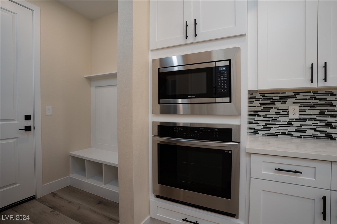 1661 East Laguna Street