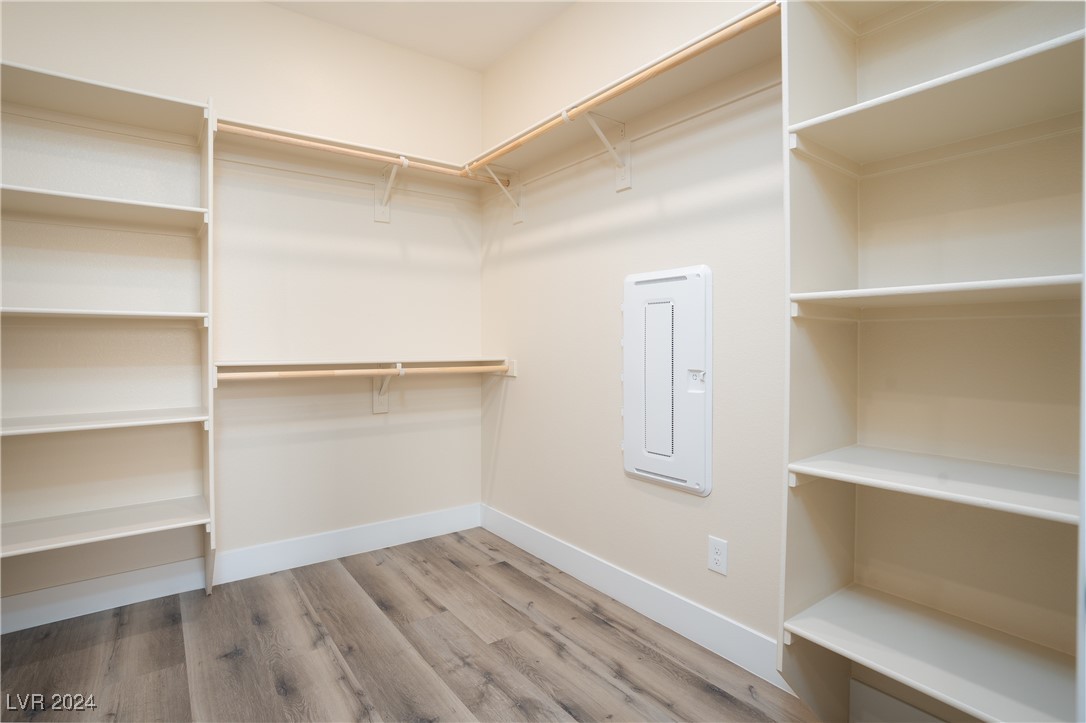 1661 East Laguna Street