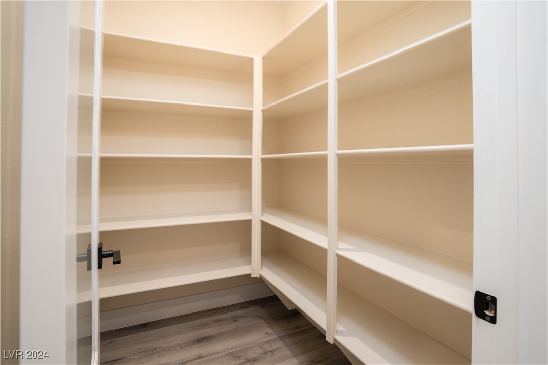 1661 East Laguna Street