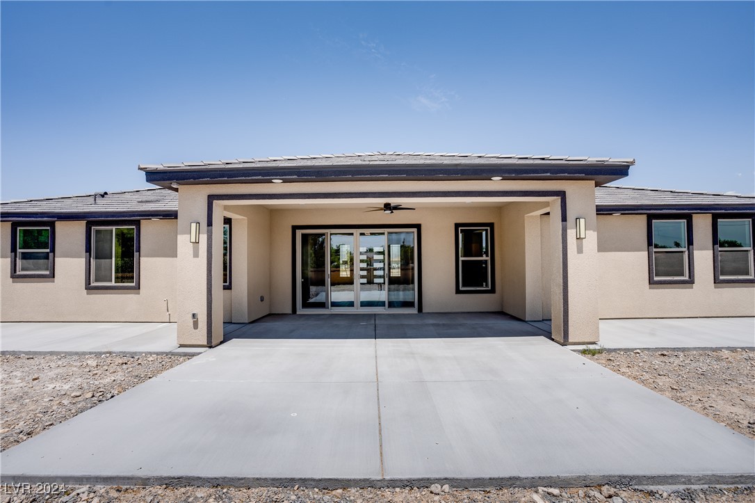 1661 East Laguna Street