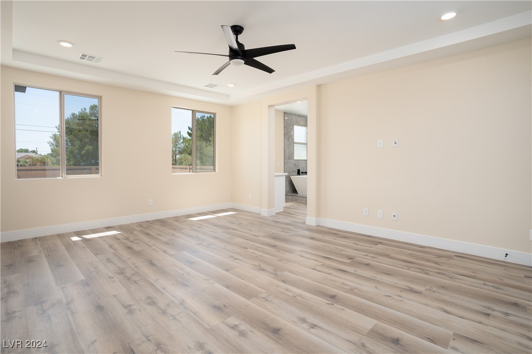 1661 East Laguna Street