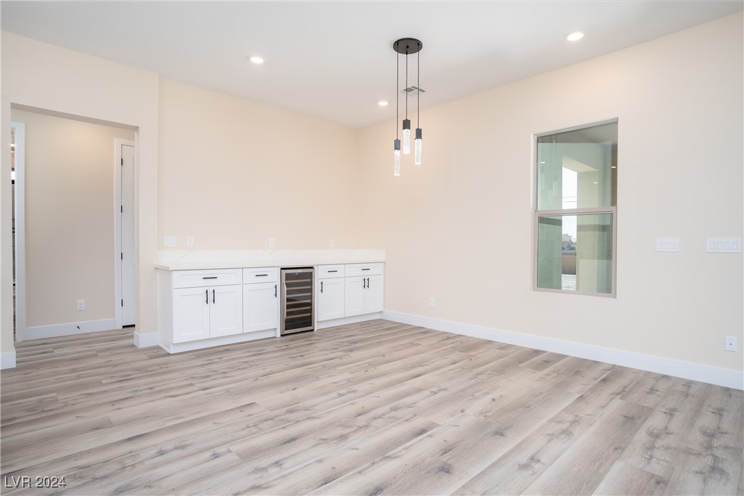 1661 East Laguna Street