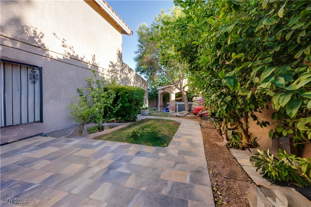 2547 Quail Canyon Avenue