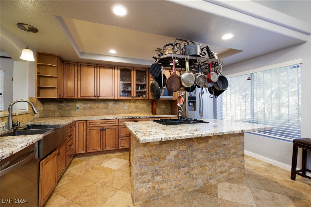 2547 Quail Canyon Avenue