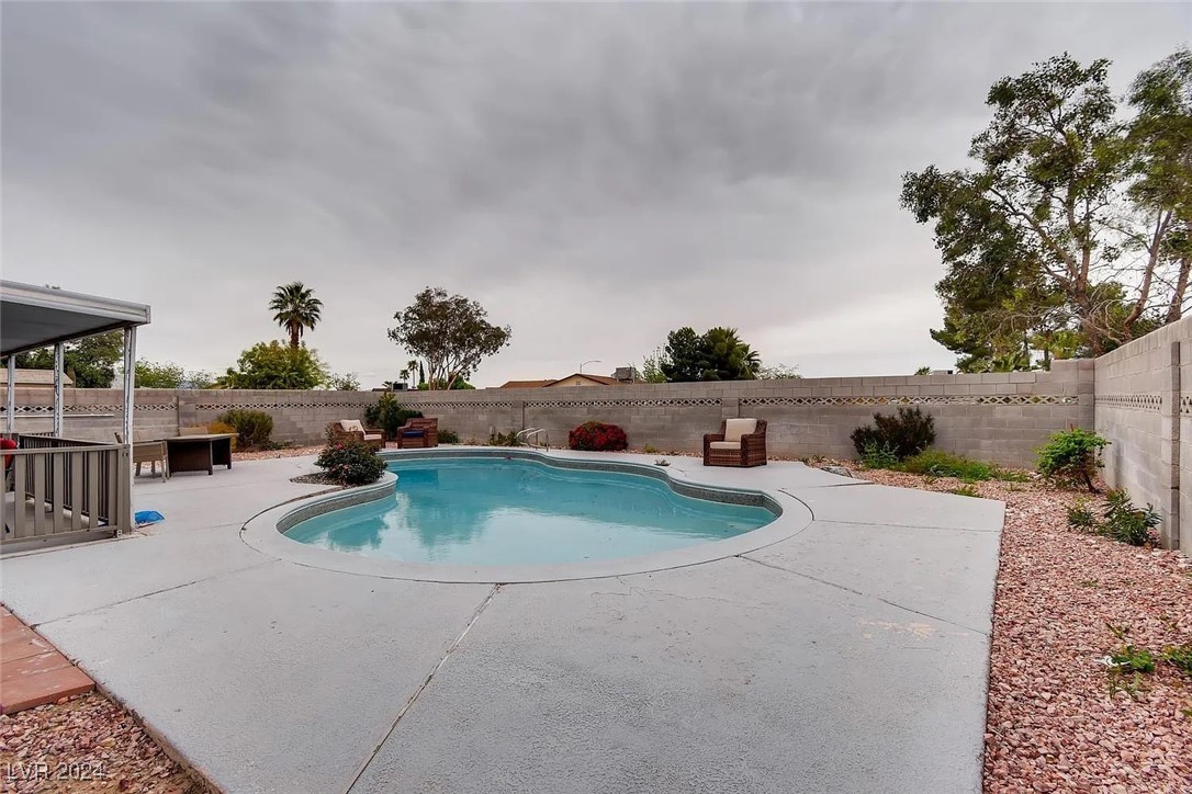 817 Palmhurst Drive