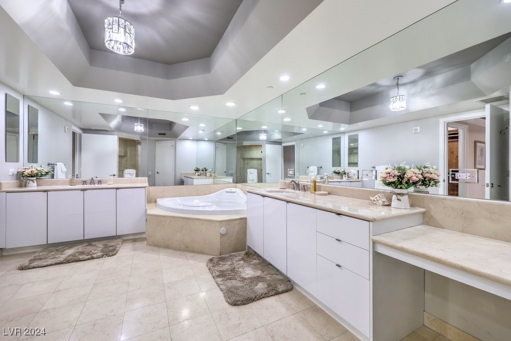 2777 Paradise Road 1502