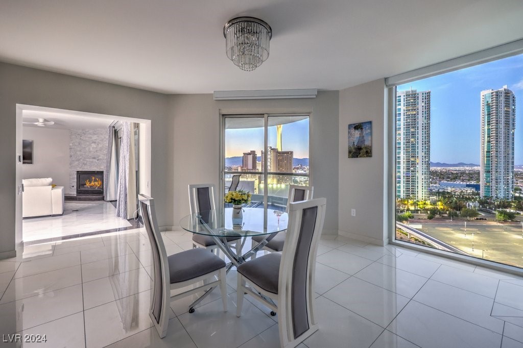 2777 Paradise Road 1502