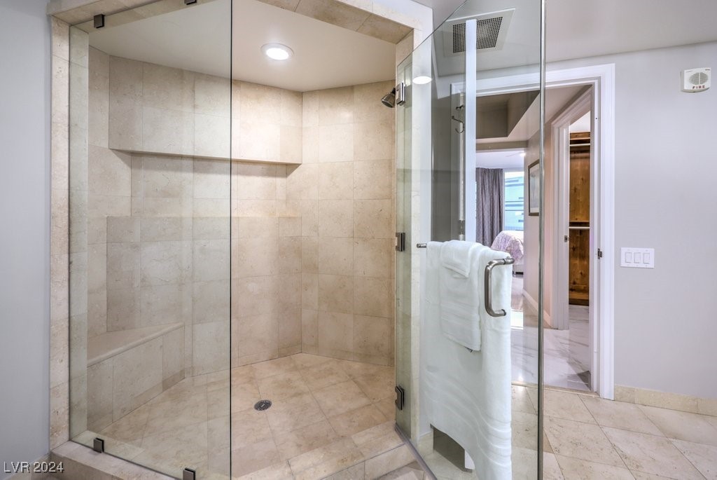 2777 Paradise Road 1502