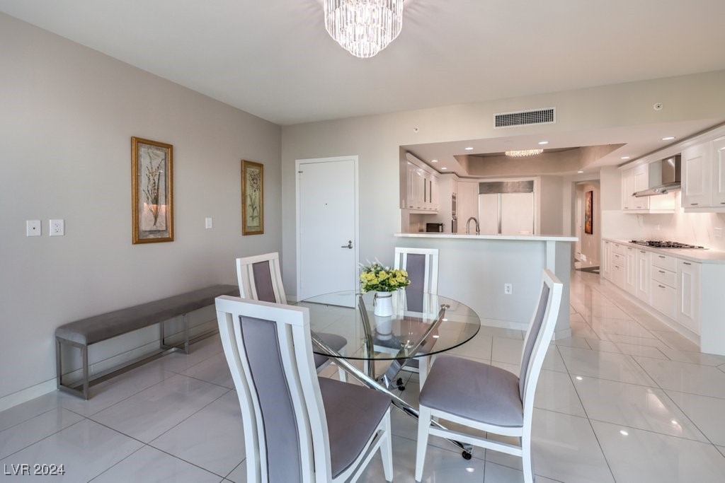 2777 Paradise Road 1502