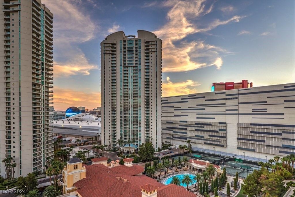 2777 Paradise Road 1502