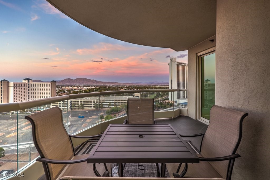 2777 Paradise Road 1502