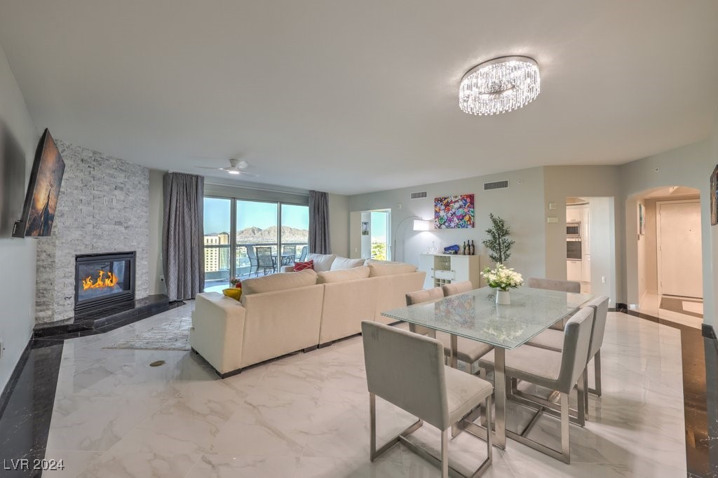 2777 Paradise Road 1502