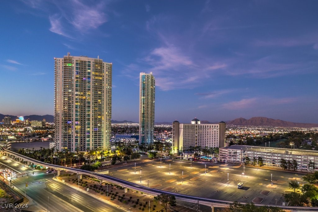 2777 Paradise Road 1502