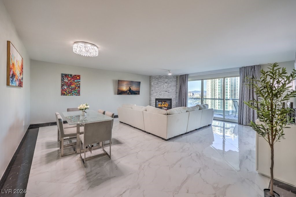 2777 Paradise Road 1502