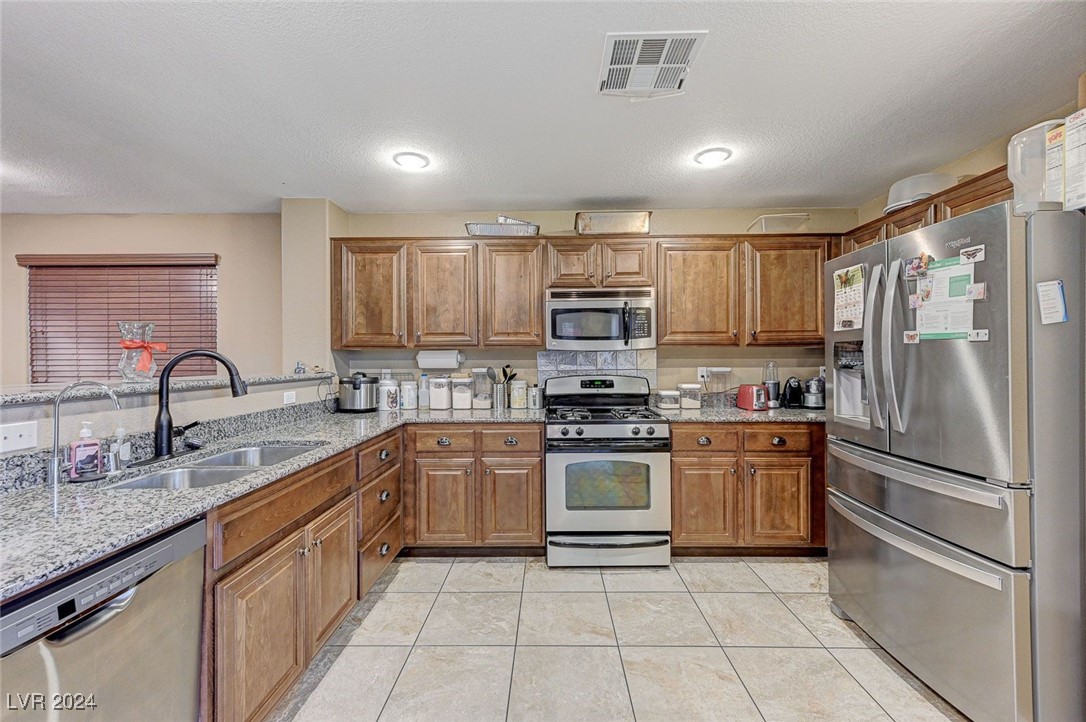 8876 Contrada Court