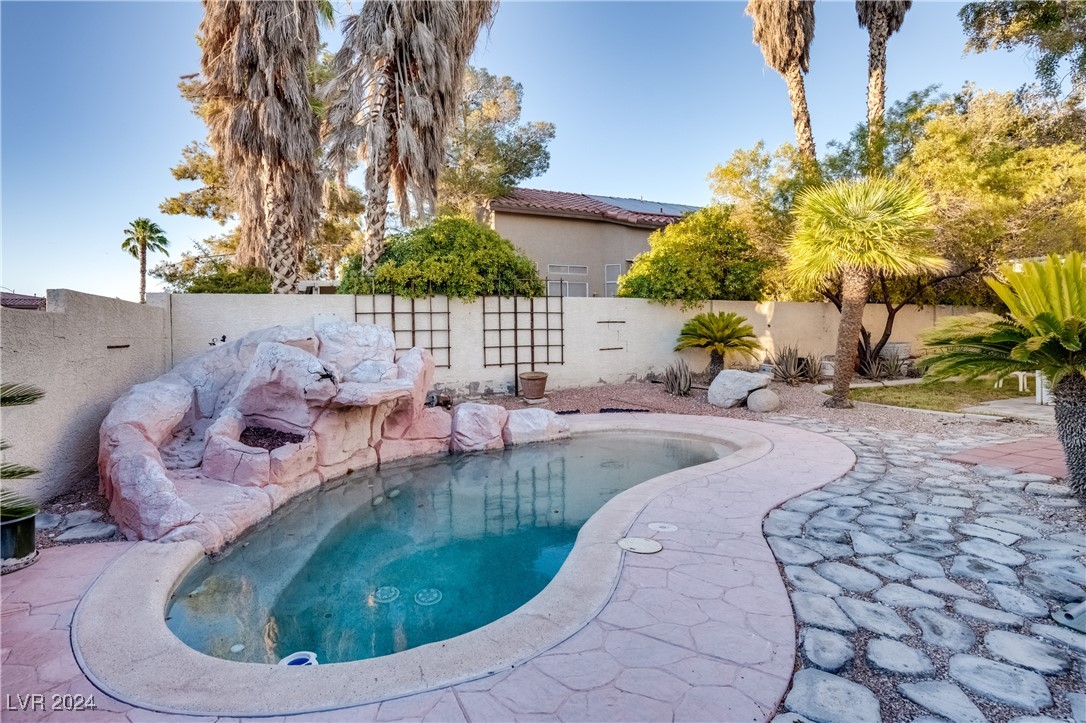 5316 Still Breeze Avenue