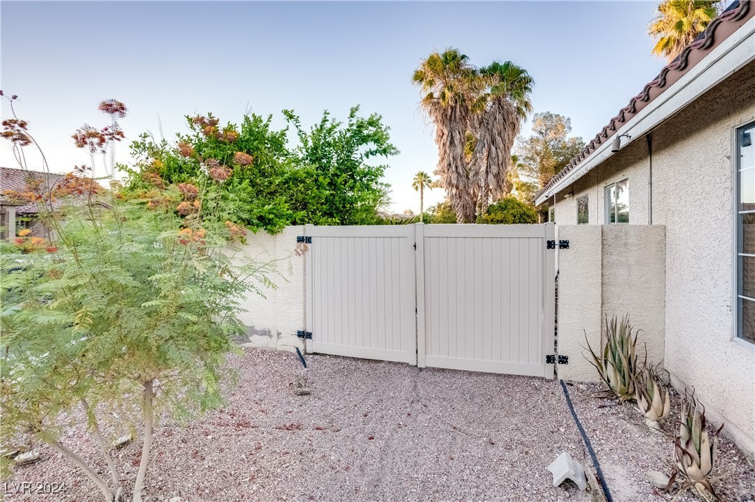 5316 Still Breeze Avenue