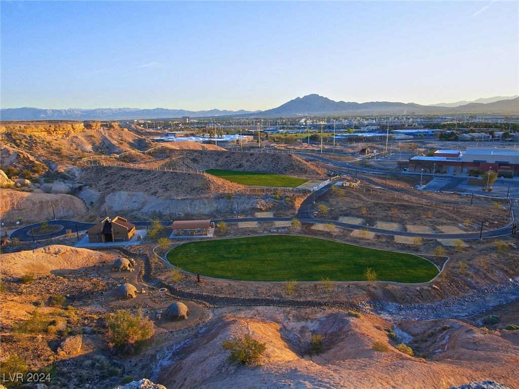 1696 Moss Canyon Avenue