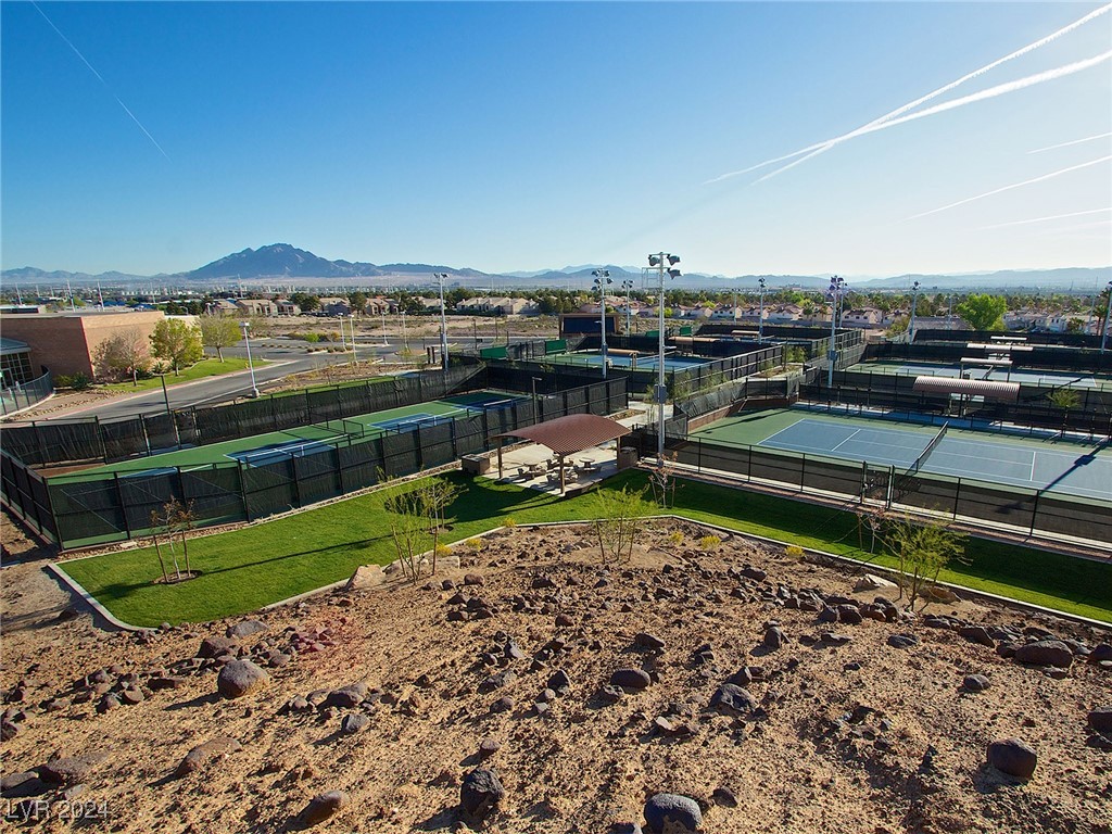 1696 Moss Canyon Avenue