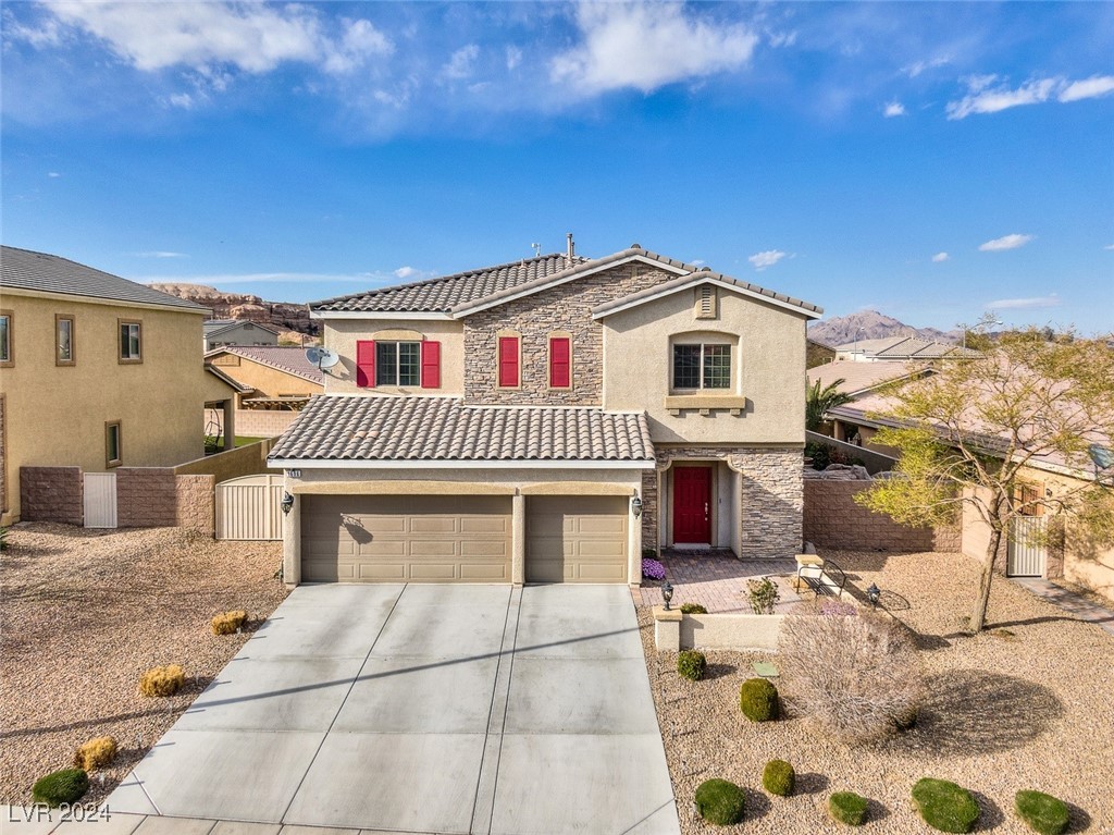 1696 Moss Canyon Avenue