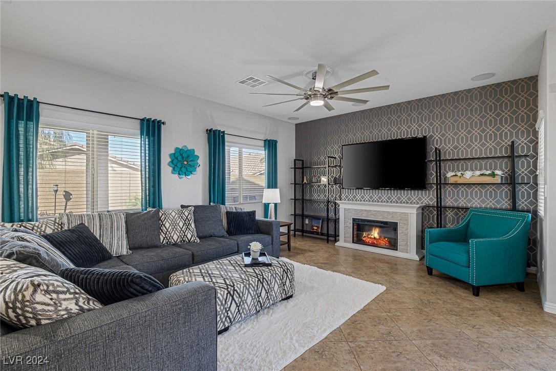 1696 Moss Canyon Avenue