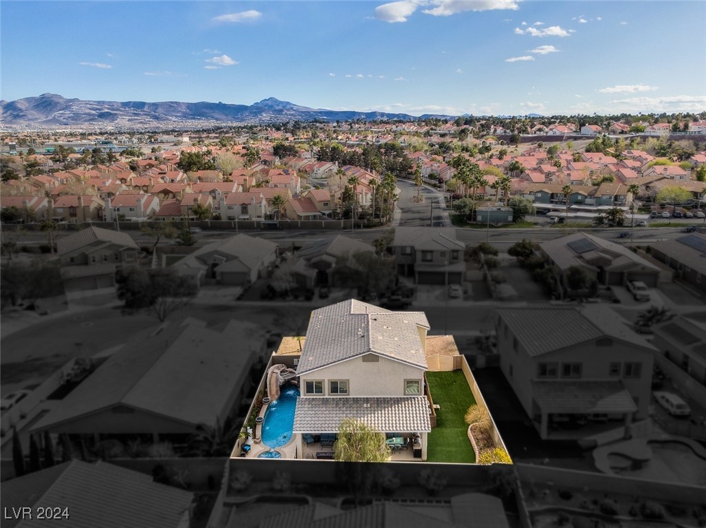 1696 Moss Canyon Avenue