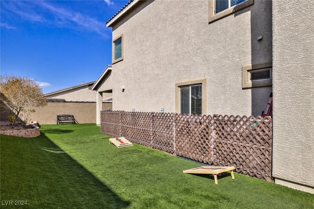 1696 Moss Canyon Avenue