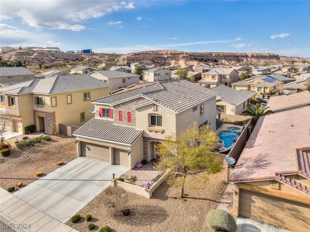 1696 Moss Canyon Avenue