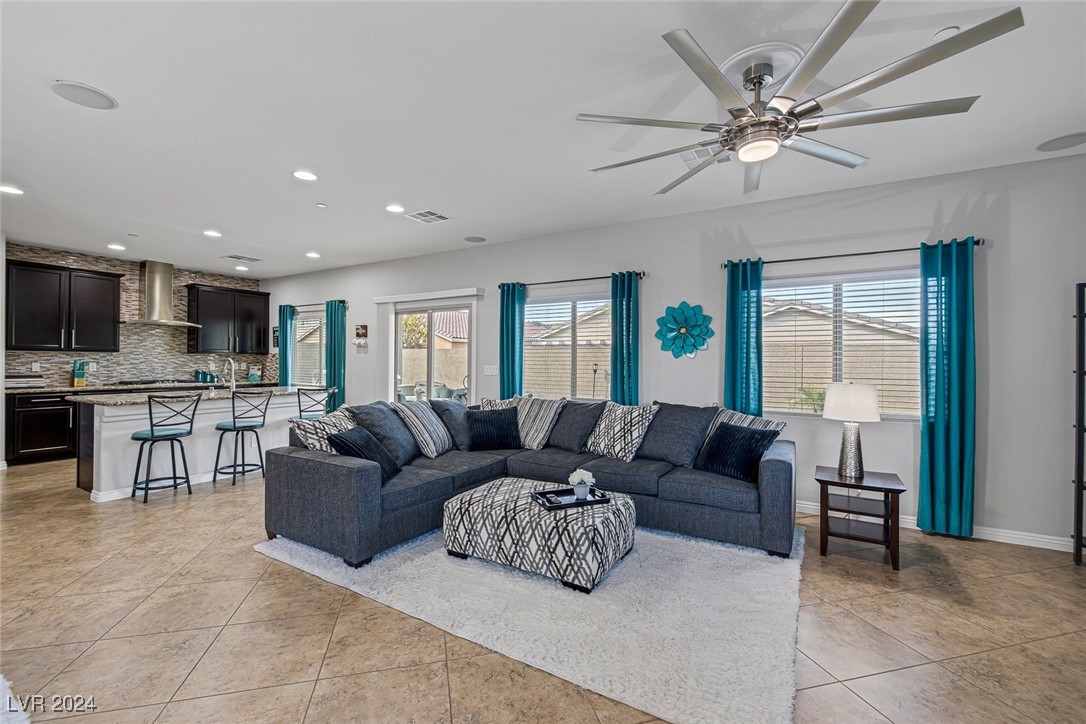 1696 Moss Canyon Avenue