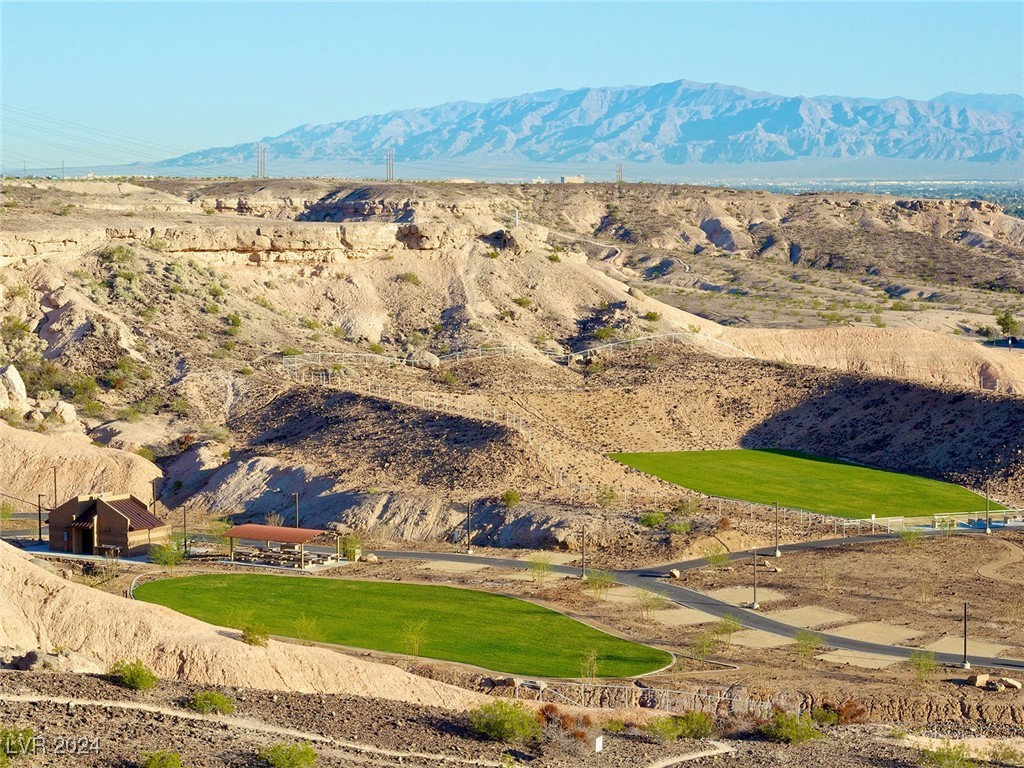 1696 Moss Canyon Avenue