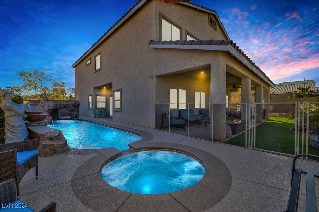 1696 Moss Canyon Avenue