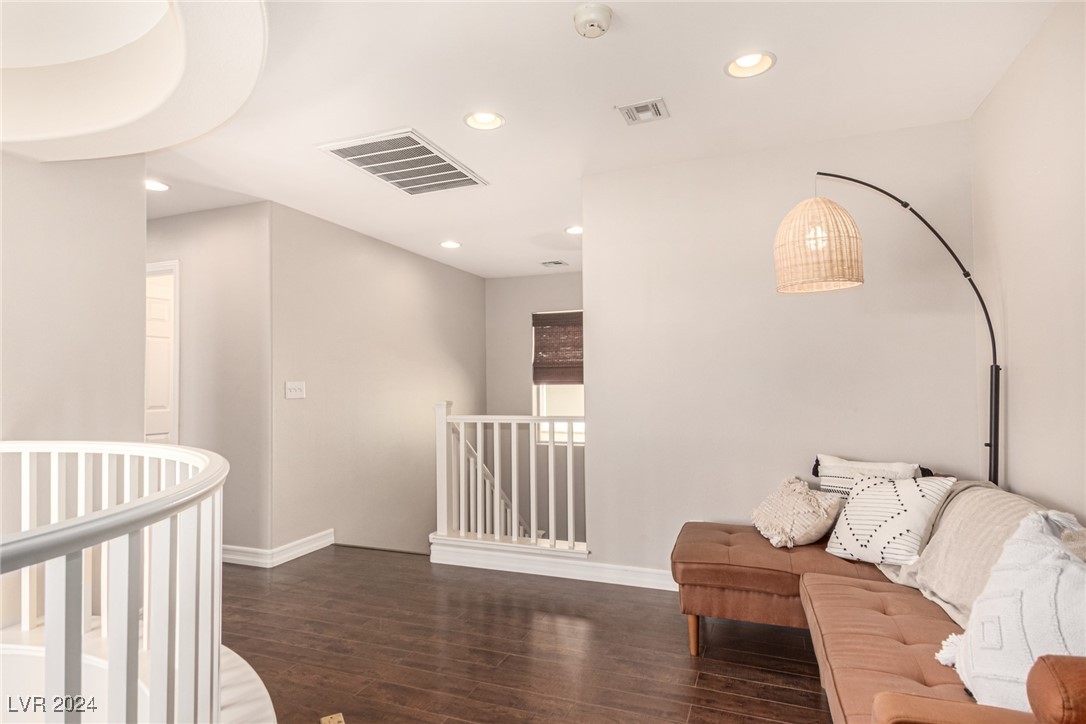 7514 Dobroyd Drive