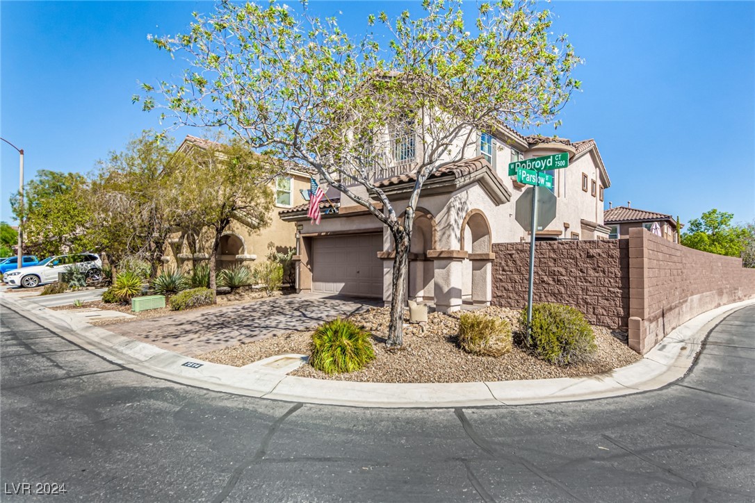 7514 Dobroyd Drive