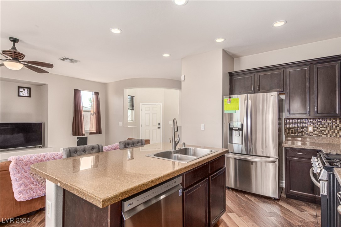 7514 Dobroyd Drive
