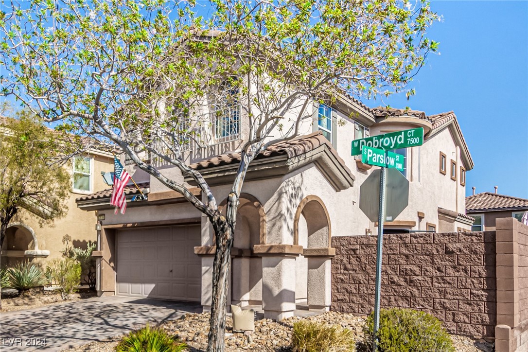 7514 Dobroyd Drive