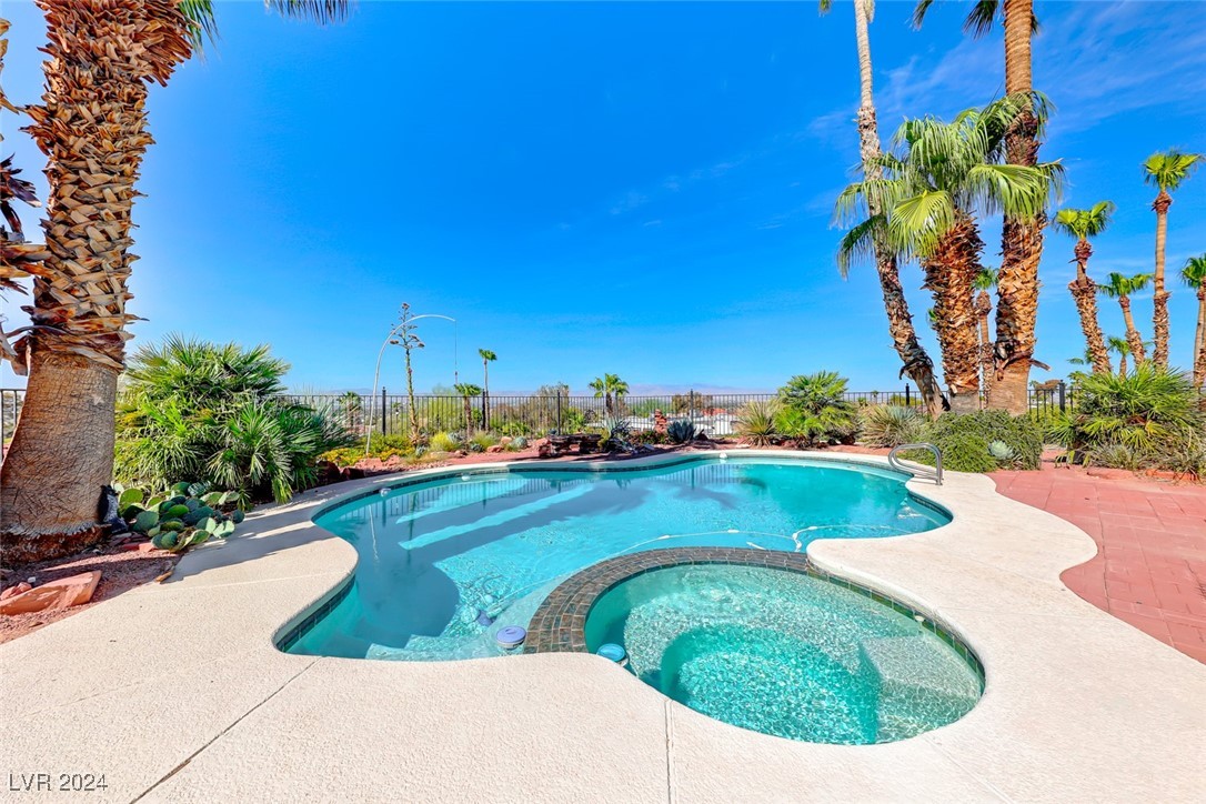 863 Morning Sun Court