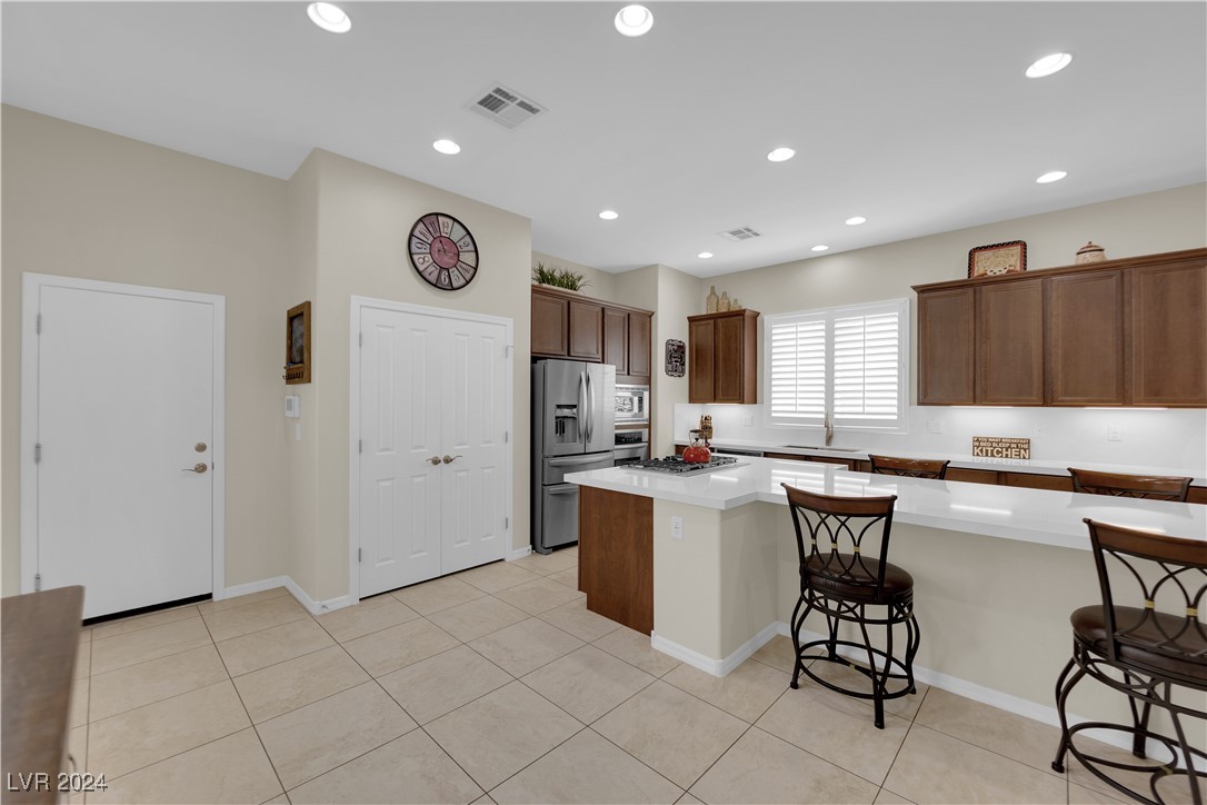 8627 Lavender Ridge Street