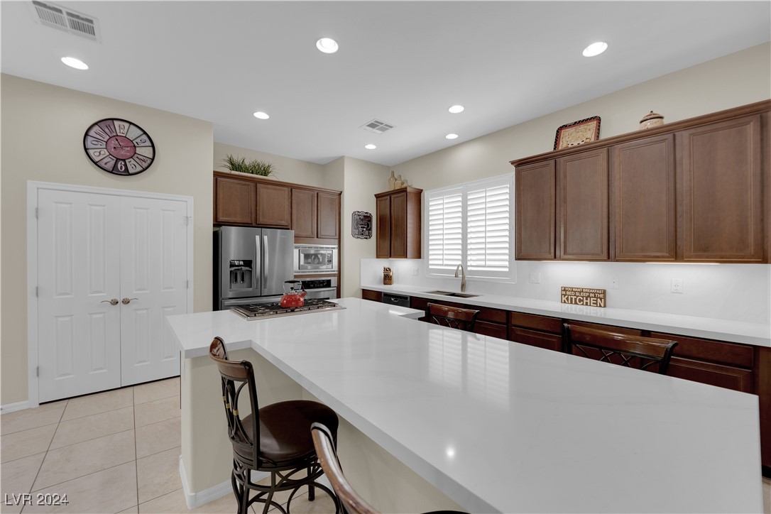 8627 Lavender Ridge Street