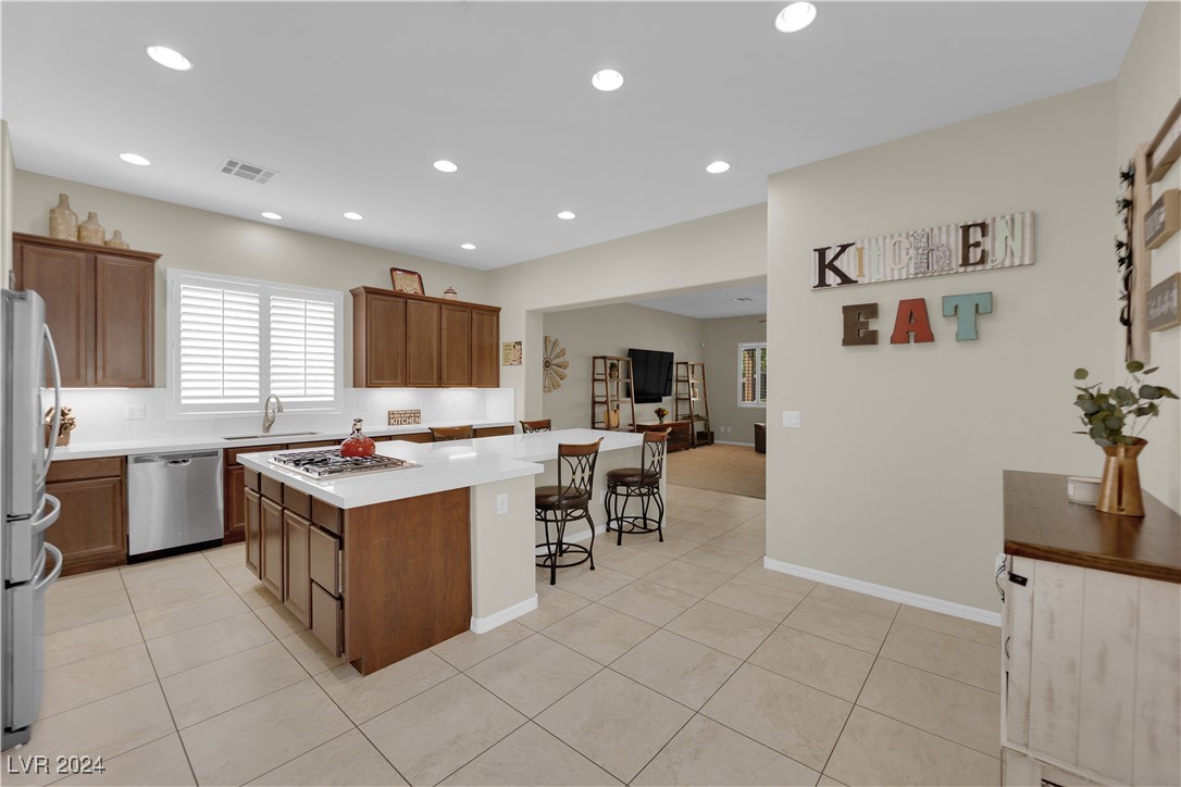 8627 Lavender Ridge Street
