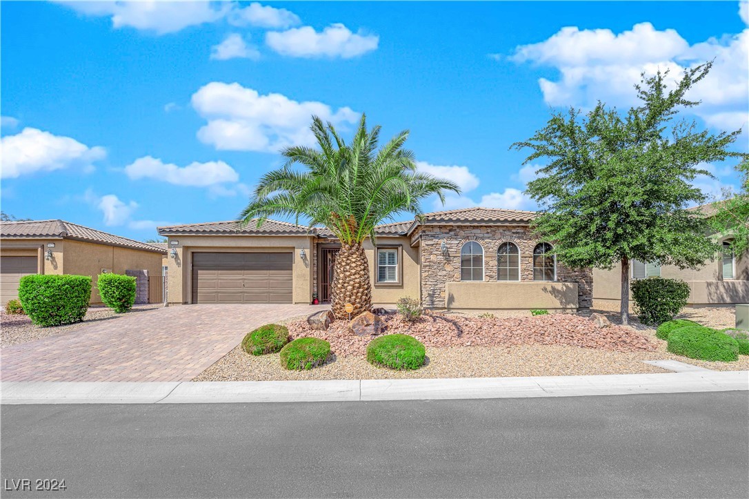 8627 Lavender Ridge Street