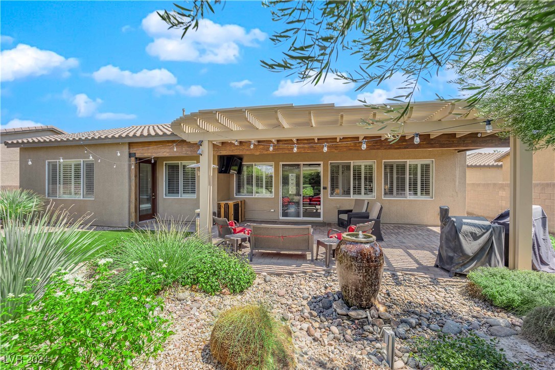 8627 Lavender Ridge Street