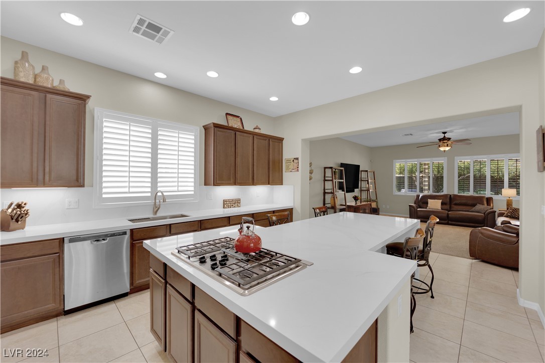 8627 Lavender Ridge Street