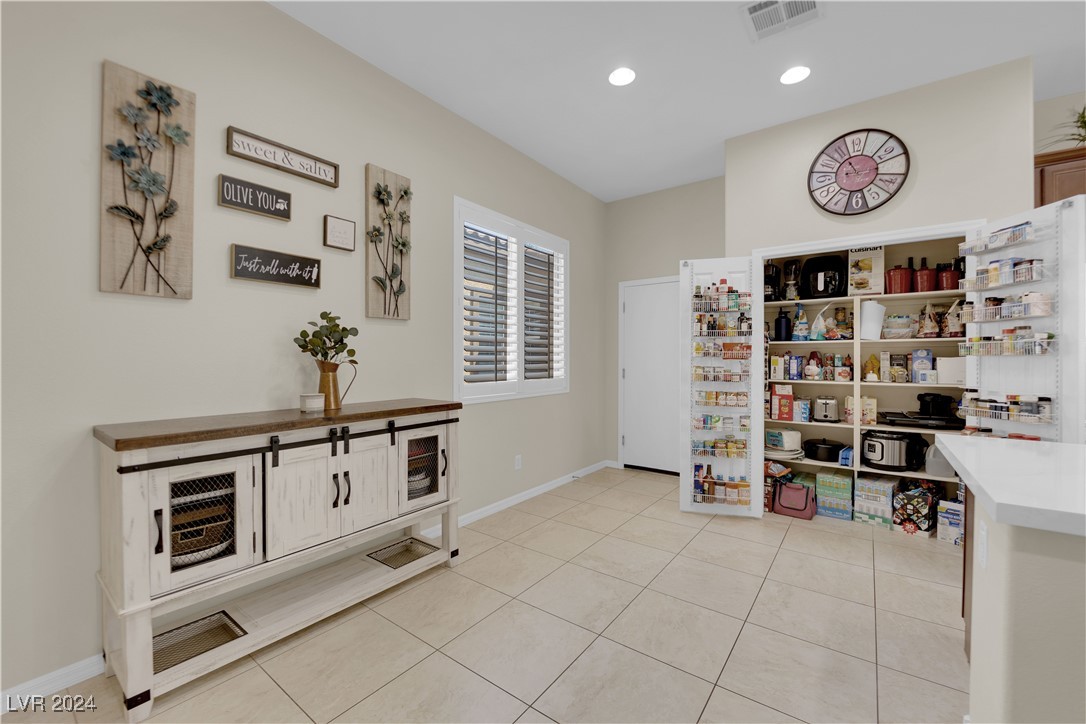 8627 Lavender Ridge Street