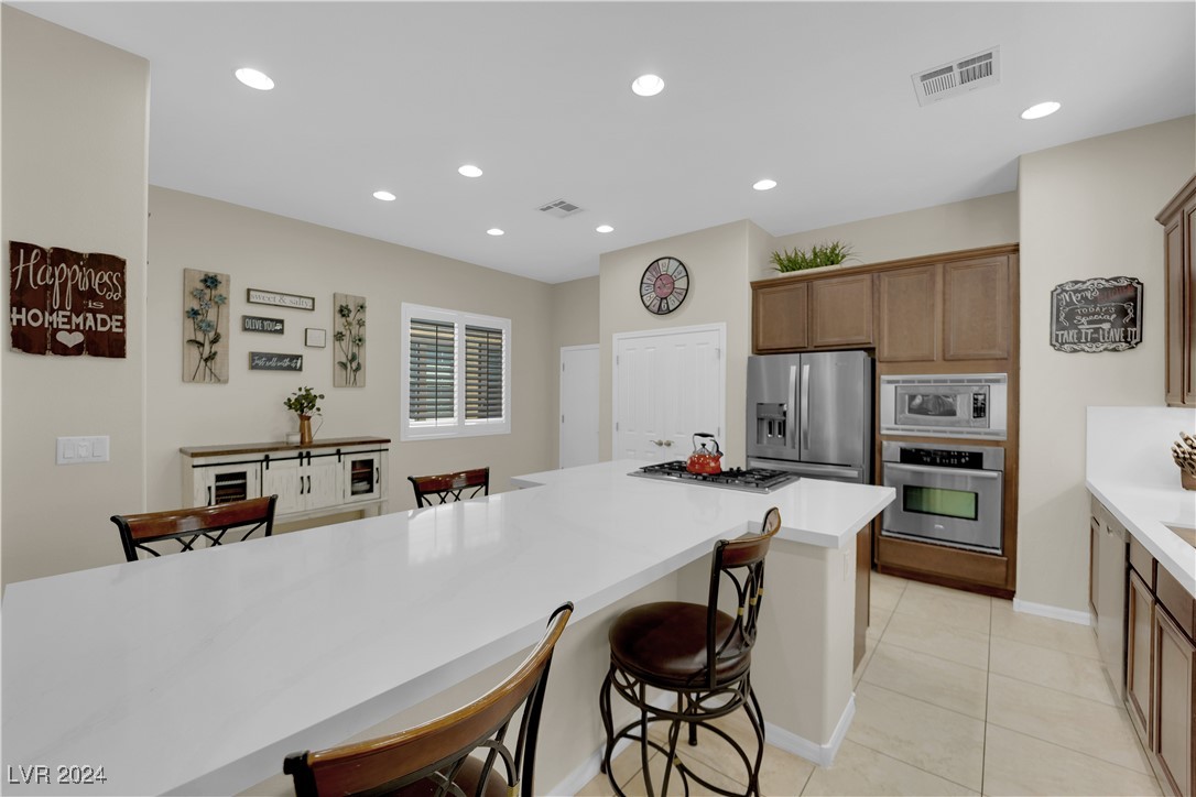 8627 Lavender Ridge Street