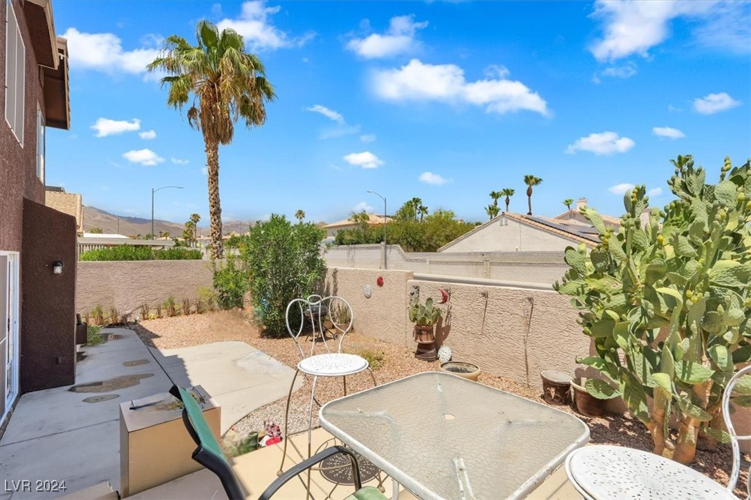 8872 Dove Cove Drive