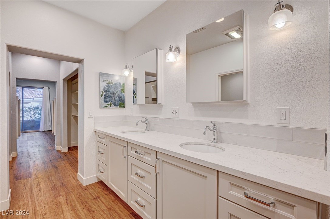 2024 Summer Cove Court 101