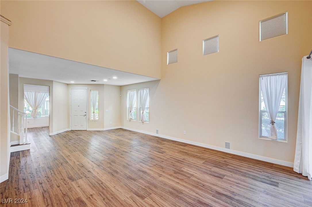 2024 Summer Cove Court 101