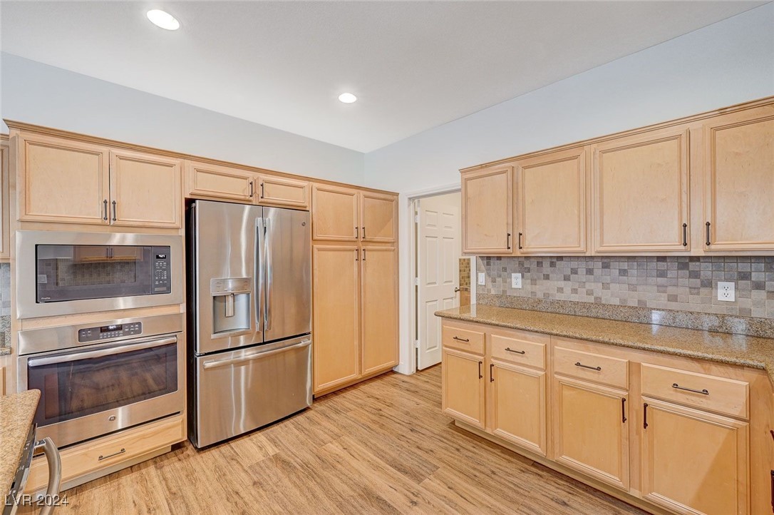2024 Summer Cove Court 101
